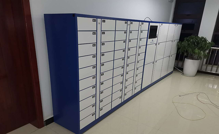 指靜脈識(shí)別型智能手機(jī)存放柜