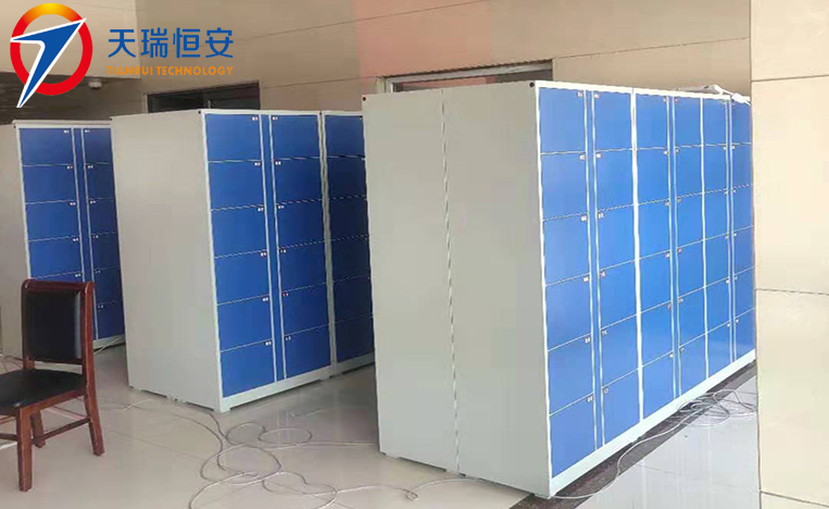 智能寄存柜